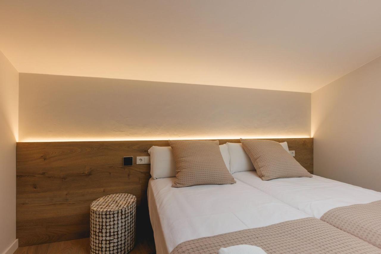 Bravissimo Cort Reial Duplex, Spacious With 3 Bedrooms Girona Exterior photo