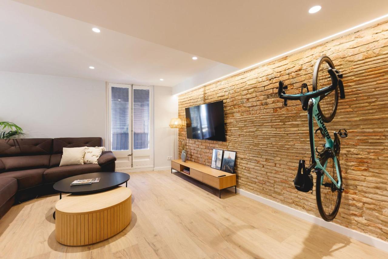 Bravissimo Cort Reial Duplex, Spacious With 3 Bedrooms Girona Exterior photo