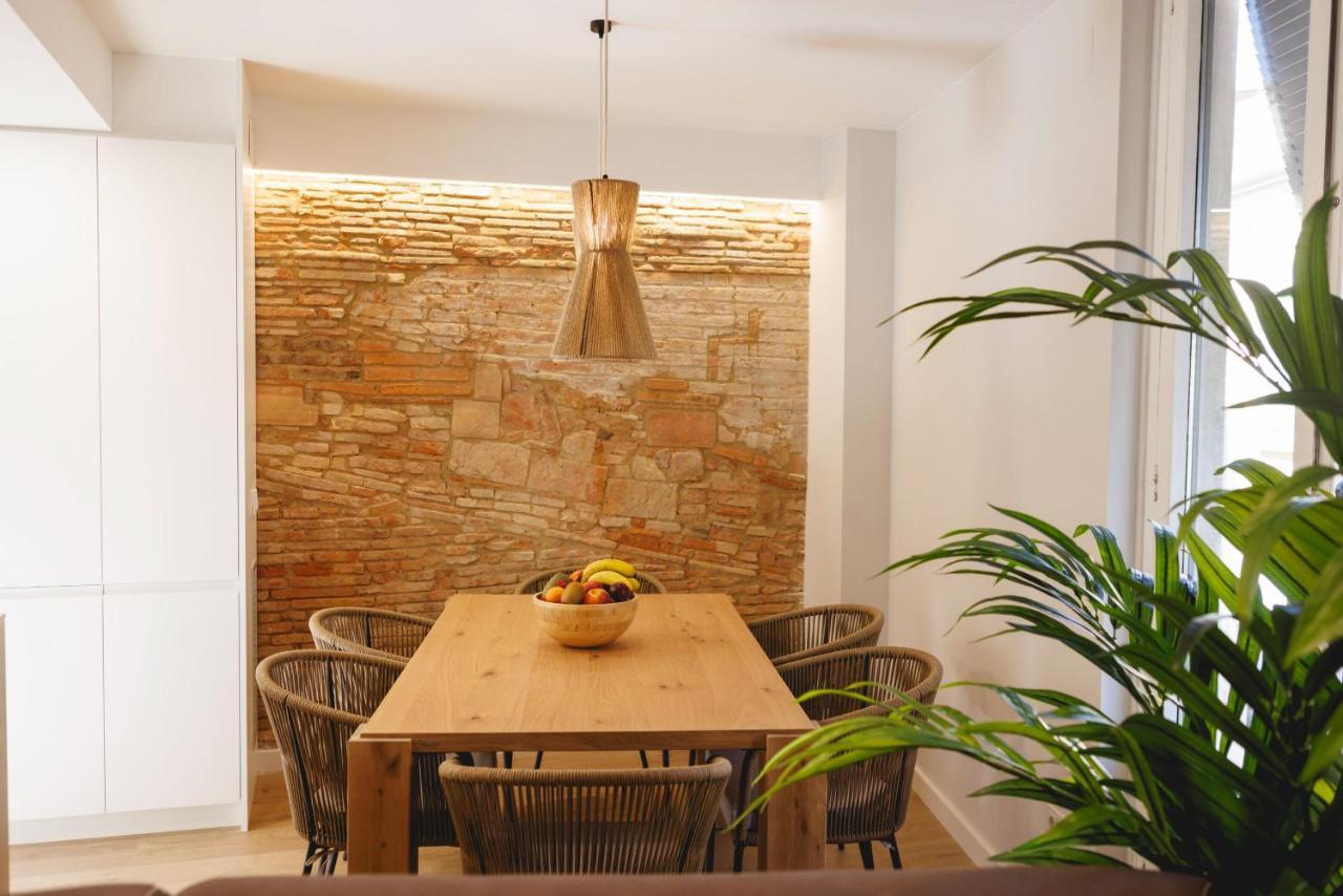 Bravissimo Cort Reial Duplex, Spacious With 3 Bedrooms Girona Exterior photo