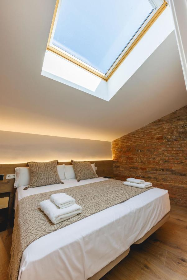 Bravissimo Cort Reial Duplex, Spacious With 3 Bedrooms Girona Exterior photo